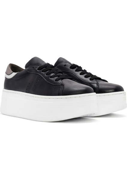 Kadın Siyah Bağcıklı Kalın Tabanlı Deri Sneaker 24Wfd371014
