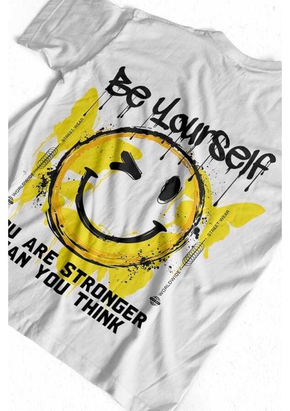 Be Yourself Yazılı Göz Kırpma Emojisi Tasarım Baskılı Oversize Unisex Beyaz T-Shirt