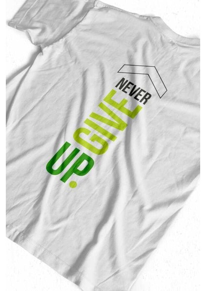 Never Give Up Yazılı Tasarım Baskılı Oversize Unisex Beyaz T-Shirt