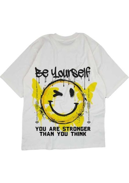 Be Yourself Yazılı Göz Kırpma Emojisi Tasarım Baskılı Oversize Unisex Beyaz T-Shirt fırsatları