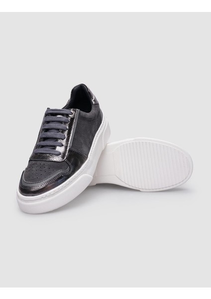 Deri Gri Bağcıklı Kadın Sneaker