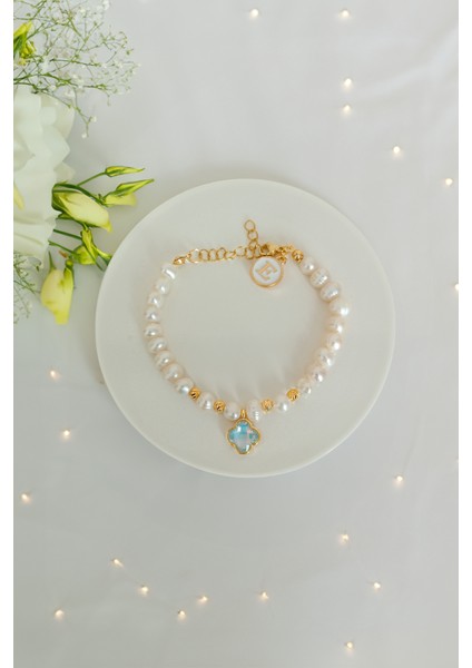 Harfli Bileklik ,gerçek Inci Bileklik, Incili Bileklik, Yonca Bileklik, Isimli Bileklik, Inci Takıi Isimli Bileklik, Harf Takılan Bileklik, modelleri