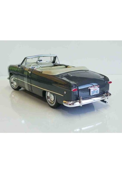 1:18 1949 Ford Cabriolet fiyatları