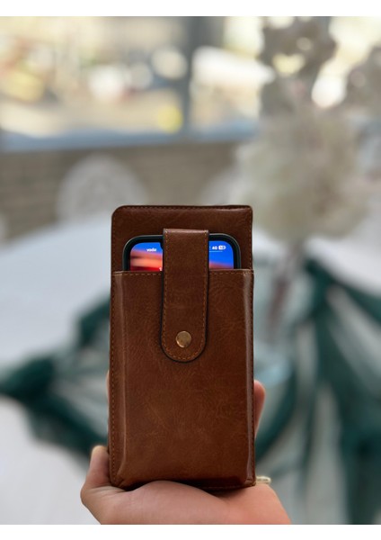 Telefon Ve Kartlık Bölmeli Kahverengi Cüzdan fırsatları