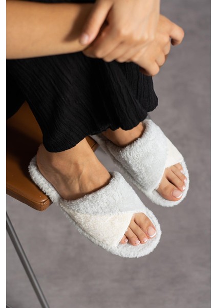 Bella Çapraz Kadın Ev Terliği Kışlık Terlik Sessiz Taban fiyatları