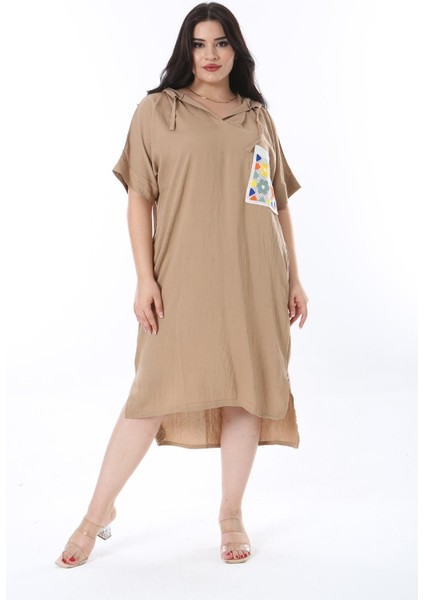 Kadın Büyük Beden Camel Kapşonlu Örgü Cep Detaylı Düşük Kollu Elbise 65N36012
