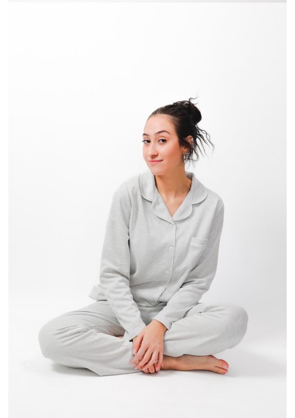 Kadın Uzun Kol Önden Düğmeli Jakarlı Gri Pijama Takımı 14608