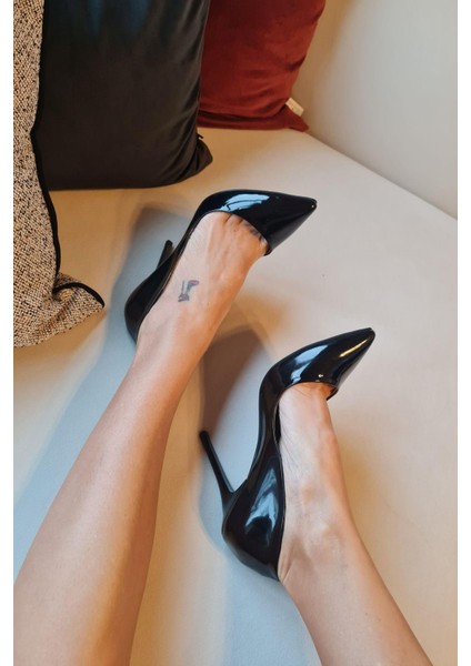 001 200 Topukla Kadın 10 cm Topuklu Klasik Sivri Burun Stiletto