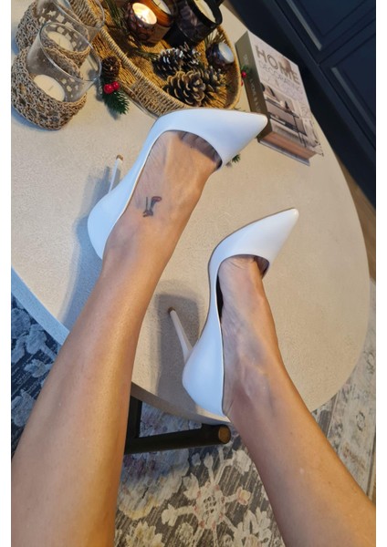 001 200 Topukla Kadın 10 cm Topuklu Klasik Sivri Burun Stiletto