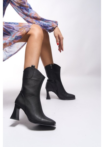 Qhicase Kadın Yüksek Topuklu Kısa Çizme 0012805 fırsatları