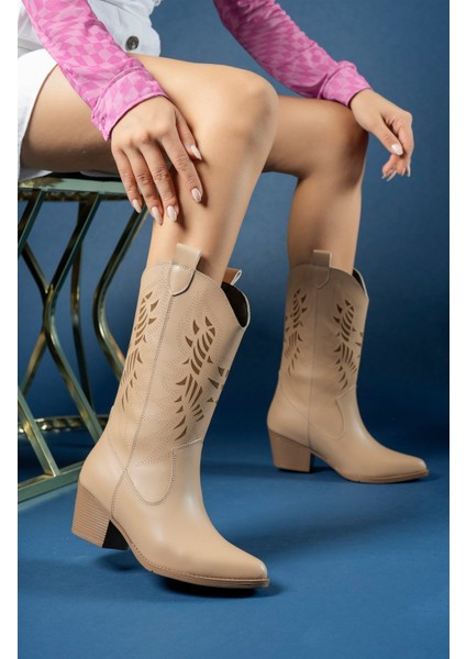 Kadın Çizme Vegan Malzemeden Şık Tasarım 6 cm Topuk Yüksekliği ile Rahat Kullanım