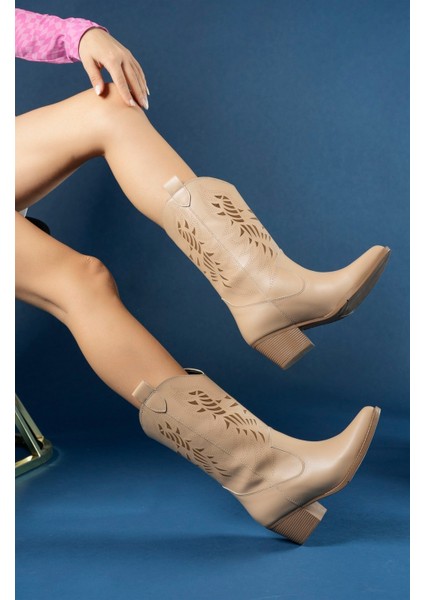 Kadın Çizme Vegan Malzemeden Şık Tasarım 6 cm Topuk Yüksekliği ile Rahat Kullanım fiyatları