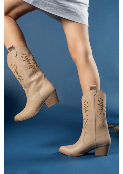 Kadın Çizme Vegan Malzemeden Şık Tasarım 6 cm Topuk Yüksekliği ile Rahat Kullanım indirimleri