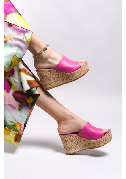 Ulnaserine Kadın Topuklu Terlik 0012699 fırsatları