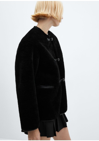 Aplikeli Kürk Görünümlü Palto