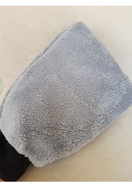 Mikrofiber Araç Yıkama ve Detay Temizlik Eldiveni Gri modelleri
