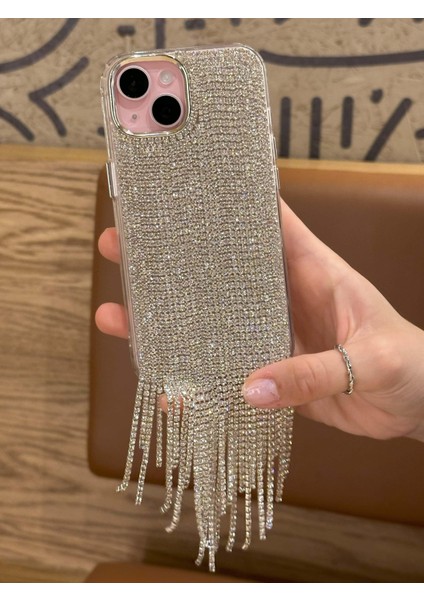 iPhone 15 Uyumlu Lüks Gümüş Taşlı Püsküllü Kılıf