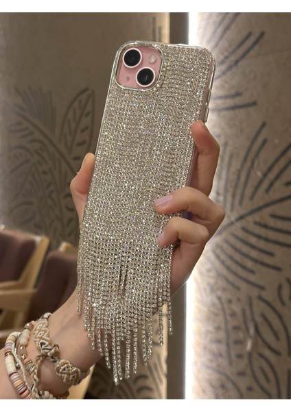 iPhone 15 Uyumlu Lüks Gümüş Taşlı Püsküllü Kılıf