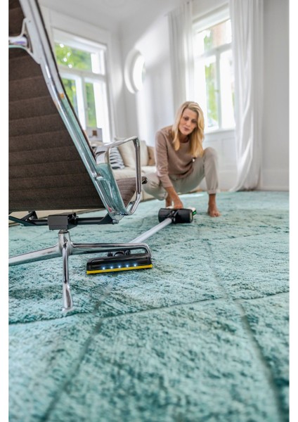 500-1000 L Vc 7 Cordless Yourmax Elektrikli Dik Süpürge Dc Şarjlı 1501 - 2200 Watt 2 Yıl Beyaz
