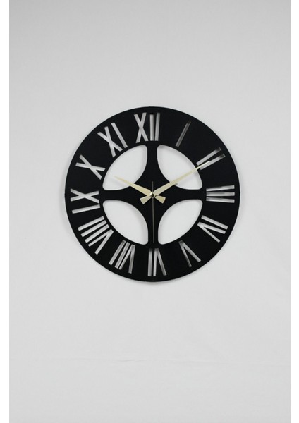 Siyah Roma Model Metal Lazer Kesim Akar Sessiz Mekanizmalı Duvar Saati (40*40 Cm) Yuvarlak Metal 40
