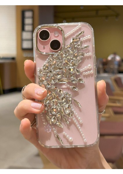 iPhone 15 Uyumlu Gümüş Kristal Taşlı Kelebek Kanadı Desenli Şeffaf Kılıf