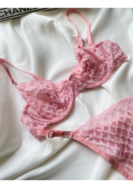 Alysanne Pembe Bralet Takımı