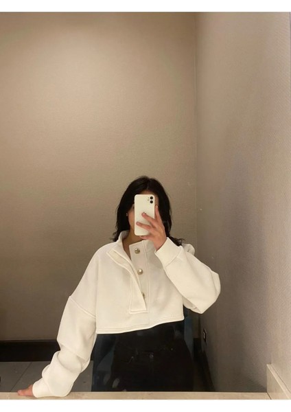 Düğme Detaylı Crop Sweatshirt