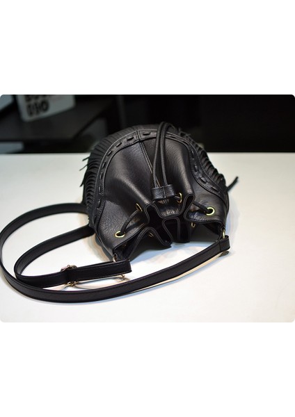 Kadın Çantası Ipli Püsküllü Kova Çanta Omuz Crossbody Çanta (Yurt Dışından) modelleri