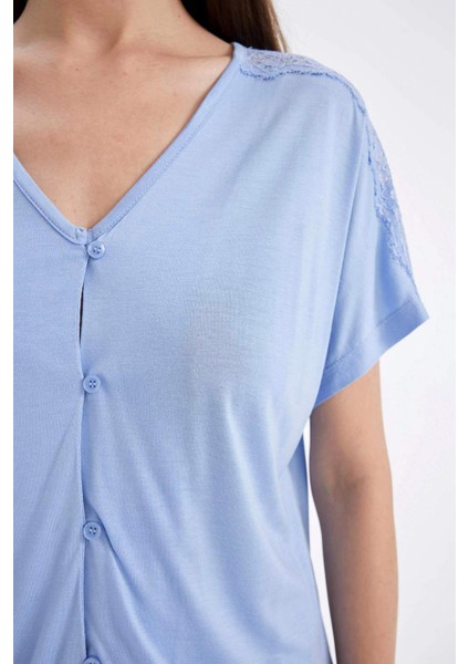 Pijama Takım V Yaka Düğmeli Kısa Kollu Üst Beli Lastikli Alt-Fall in Love D3182AX24AU indirimleri