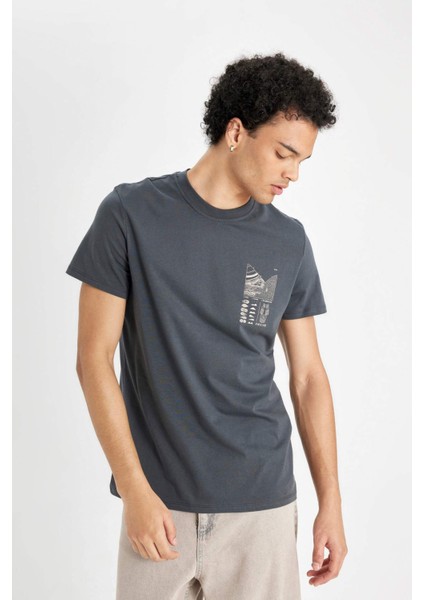 %100 Pamuk Slim Fit Dar Kesim Bisiklet Yaka Baskılı Kısa Kollu Tişört C2131AX24AU fırsatları