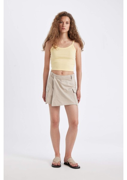 Regular Fit Normal Bel Kargo Cepli Gabardin Şort Etek D4991AX24AU fiyatları