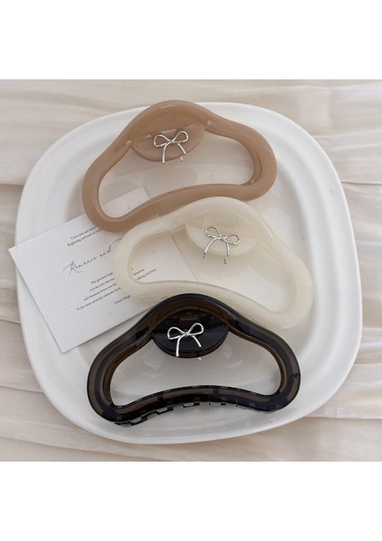 Büyük Kavisli Yaz Kelebek Meyvesi, Donmuş Bulut, Kavrama Klipsi, Mizaç, Çok Yönlü Köpekbalığı Klipsi, Başın Arkası Saç Aksesuarı Tutma Klipsleri (Yurt Dışından) fiyatları