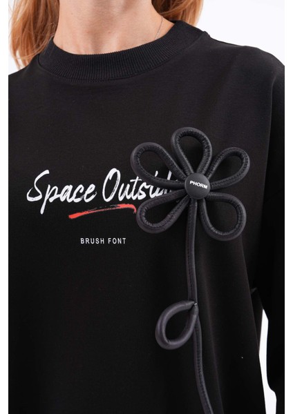 Pulli Collection Space Baksı ve Aplikeli Siyah Sweatshırt