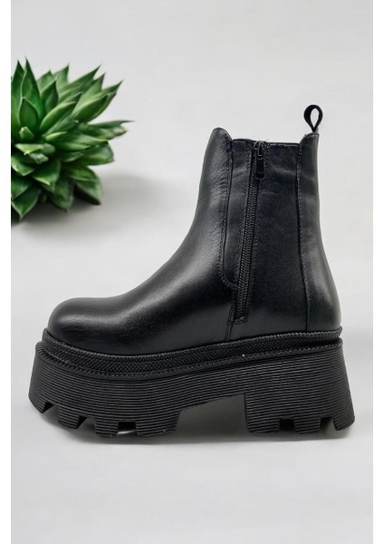 25100038K Siyah Deri Kadın Casual Günlük Bot modelleri