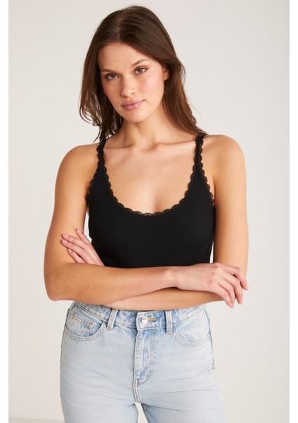 Barry Kadın Ince Askılı Dantel Detaylı Siyah Atlet fiyatları