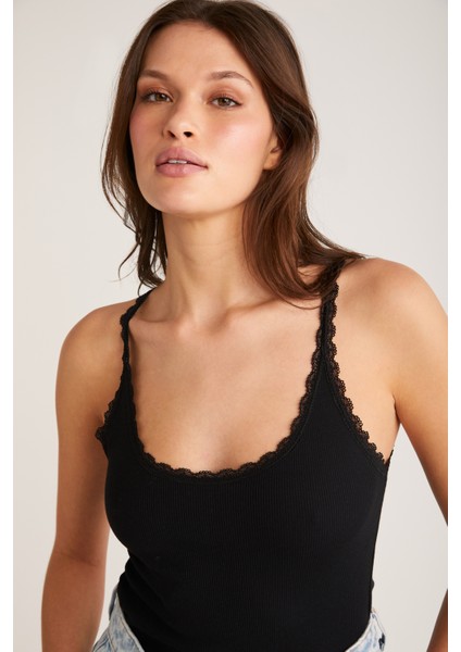 Barry Kadın Ince Askılı Dantel Detaylı Siyah Atlet modelleri