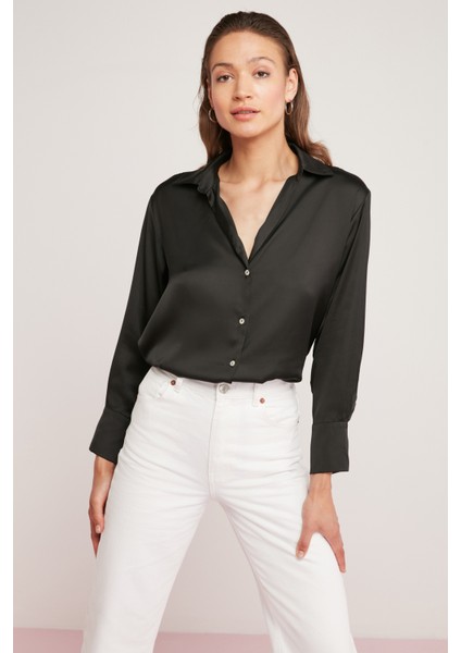 Yvonne Kadın Saten Kumaşlı Regular Fit Uzun Kollu Siyah Gömlek modelleri