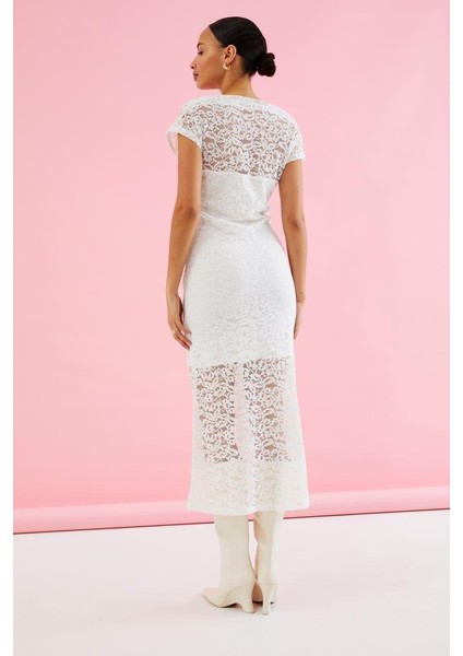 Kappahl Dantel Midi Boy Beyaz Elbise fırsatları