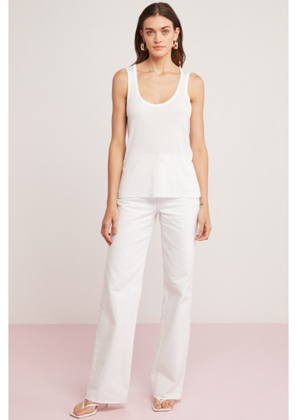 Lorraine Kadın Viskon Elastan Karışımlı Hafif Dökümlü Geniş Askılı Beyaz Atlet fiyatları