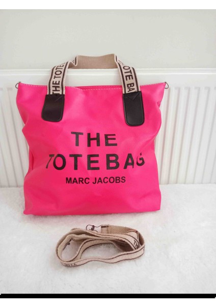 Büyük Boy Askılı Omuz Çantası indirimleri