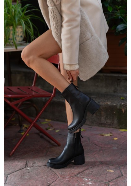 Siyah Kadın Bilek Boy Kalın Tabanlı Bot