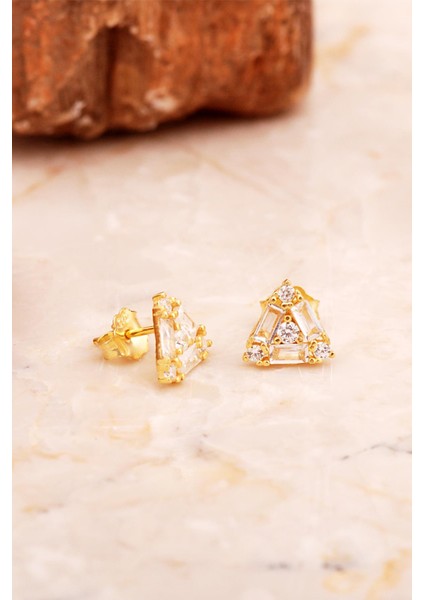 Baget Taşlı Üçgen Mini Altın Kaplama Gümüş Küpe 6915