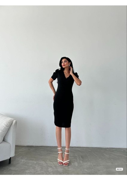 Kruvaze Yaka Yandan Yırtmaç Detaylı Scuba Krep Kumaş Midi Boy Elbise fiyatları