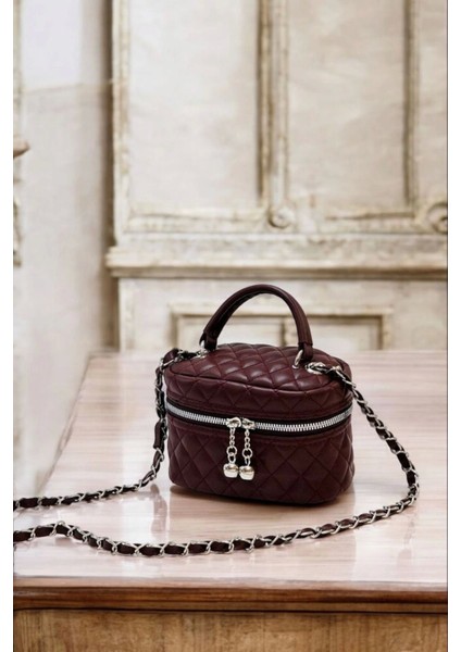 Leslie Bordo Kapitone Desen Kadın Kutu Crossbody Bag