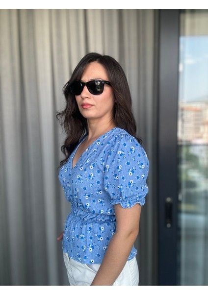 Mavi Kruvaze Çiçekli Bluz
