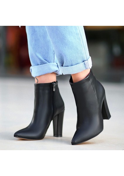 Loora Siyah Cilt Topuklu Bot indirimleri