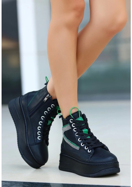 Pone Siyah Cilt Yeşil Detaylı Bağcıklı Bot fiyatları