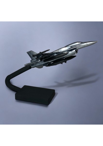 F-16 Masa Figürü