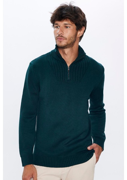 Erkek Slim Fit Dar Kesim Armürlü Fermuarlı Yeşil Dik Yaka Kazak modelleri