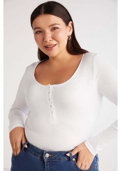 Zazanabb Kadın Fitilli Görünümlü Vücudu Saran Derin Yuvarlak Yaka Düğmeli Beyaz Büyük Beden Bluz fiyatları
